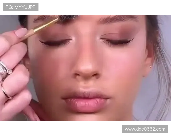 淇￠噷鐨勭彔宄帮紝鍐欑粰杩藉厜鐨勪綘